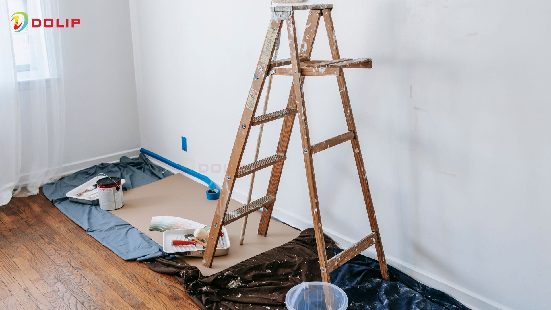 Hướng dẫn cách pha sơn lót chống kiềm chuẩn nhất từ A đến Z 11 Sơn lót chống kiềm có khả năng kháng nước và ngăn chặn sự thẩm thấu của các tác nhân gây hại từ bên trong tường