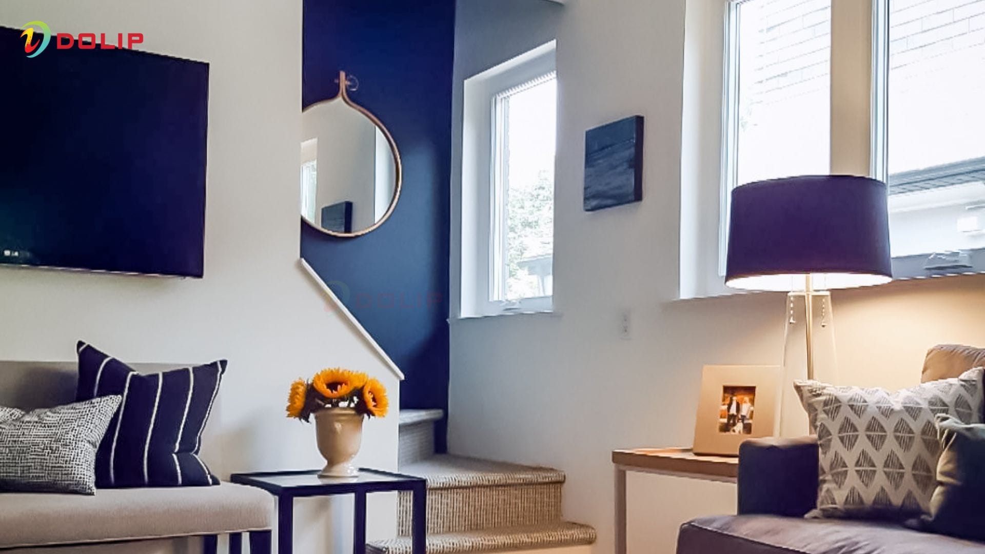 Gợi ý 10+ cách sơn tường 2 màu đẹp mắt, hiện đại, phù hợp mọi không gian 2 Sơn tường 2 màu tính thẩm mỹ cao giúp tạo chiều sâu cho căn nhà