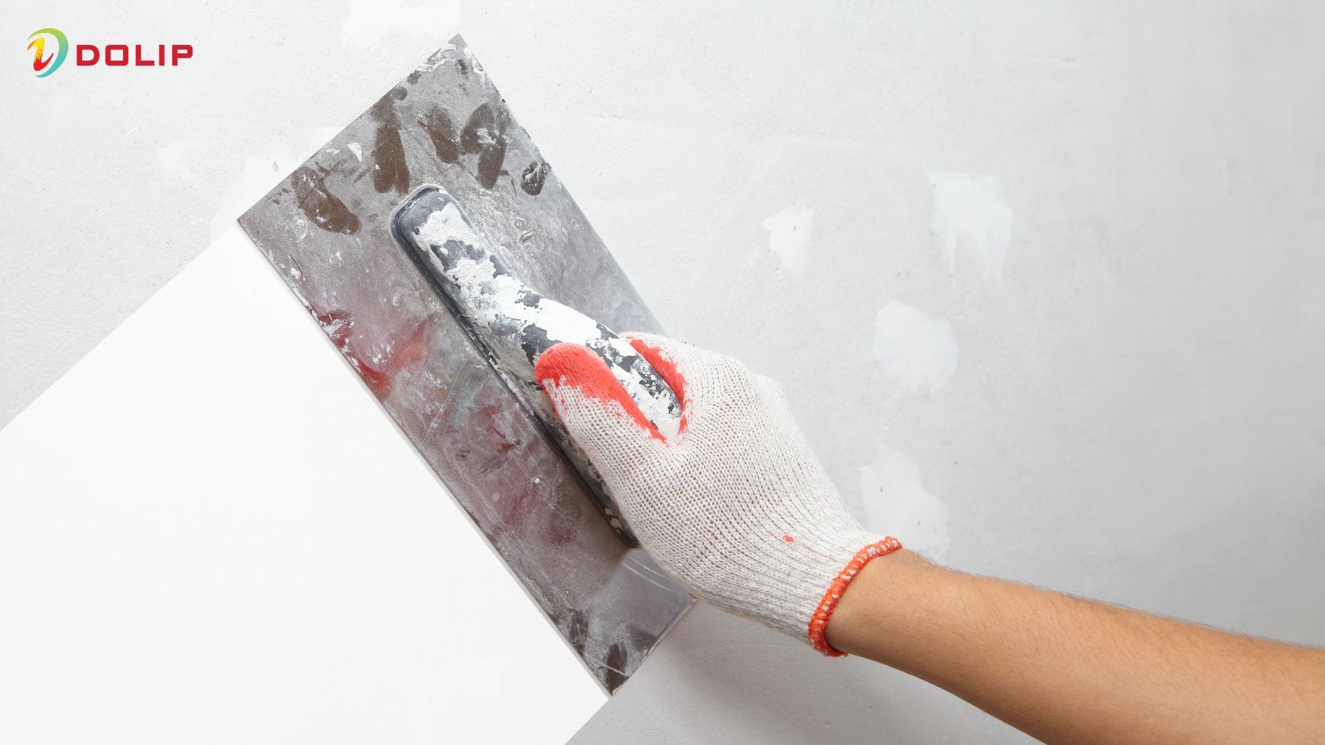 6 Công dụng của bột bả matit - Bí quyết giúp tường đẹp bền gấp 3 lần 6 Bột bả matit giúp bề mặt sơn láng mịn nâng cao tính thẩm mỹ cho công trình